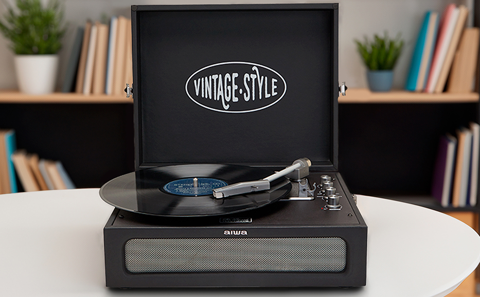 AIWA gramofon Vintage VPX-1971 BK